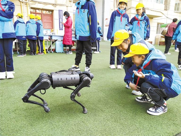 蘭州安西路小學(xué)“STEM種子?！苯遗?>
        </a><em>蘭州安西路小學(xué)“STEM種子?！苯遗?/em></li>
    <li><a  target=