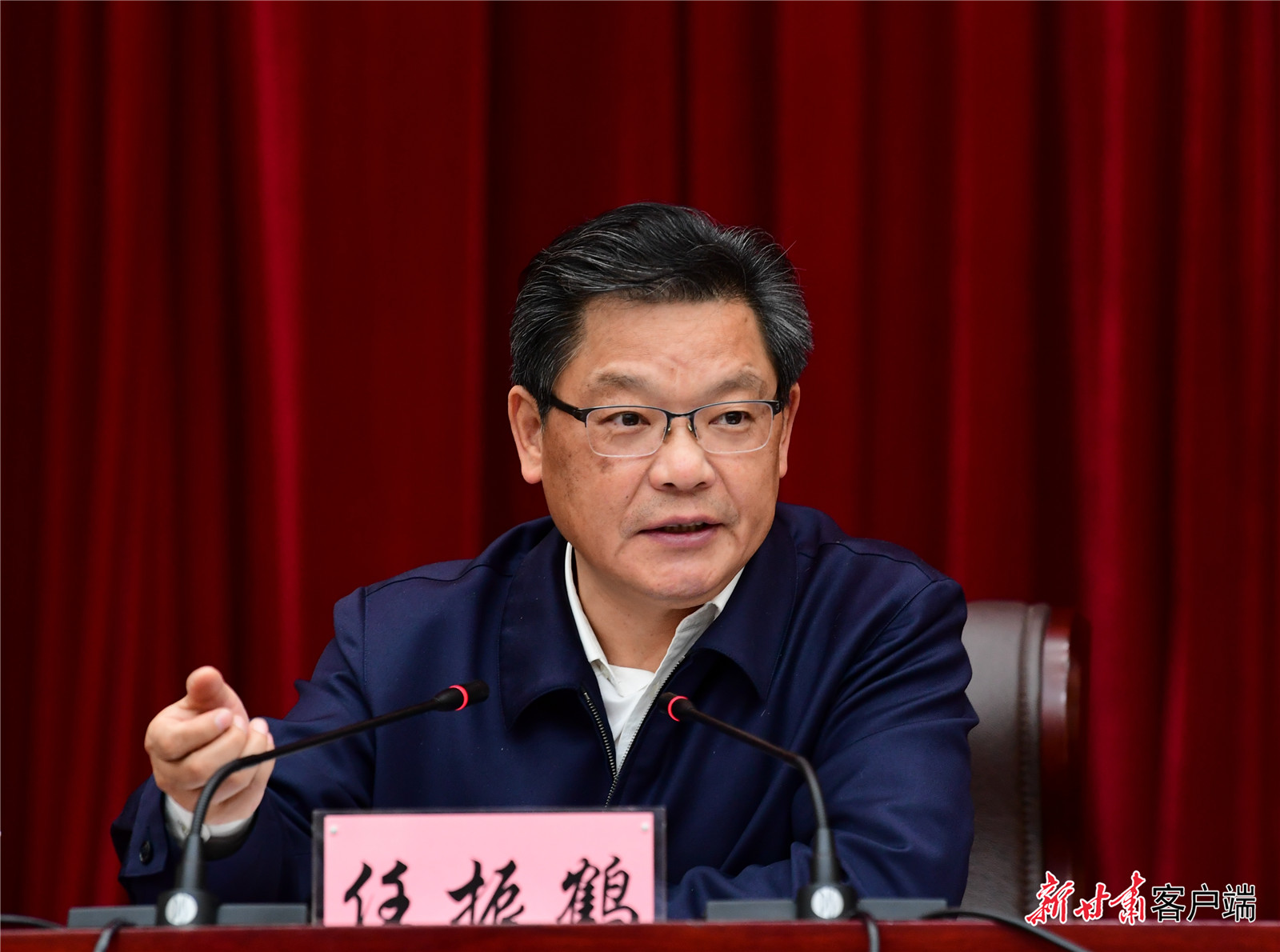 任振鶴在全省新型城鎮(zhèn)化工作推進(jìn)會議上強(qiáng)調(diào)：凝心聚力抓落實(shí)、蹄疾步穩(wěn)向前進(jìn)，奮力推進(jìn)新型城鎮(zhèn)化建設(shè)再上新臺階