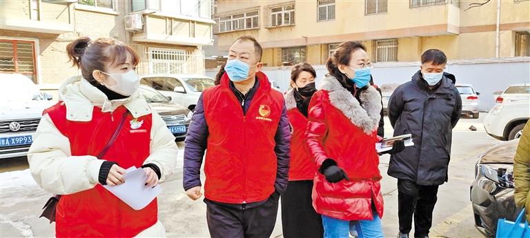【新春走基層】解決雞毛蒜皮 感受社區(qū)“微幸?！?>
        </a><em>【新春走基層】解決雞毛蒜皮 感受社區(qū)“微幸?！?/em></li>
    <li><a  target=