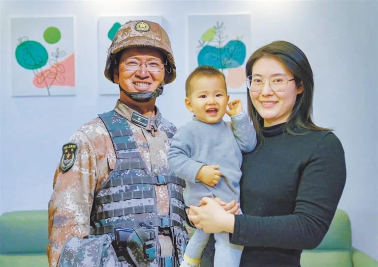 蘭州市退役軍人事務(wù)局舉行清明代祭掃儀式 陳紅軍烈士父親給兒子寫來寄語 “你是祖國的好兒女，也是我們的驕傲”